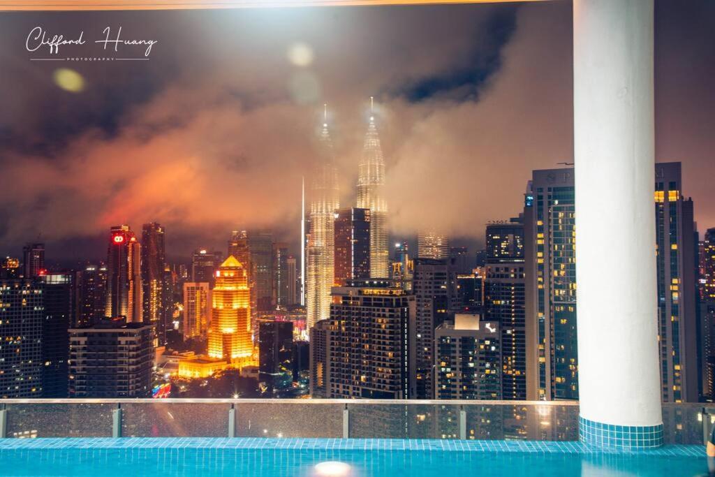 The Colony By Infinitum Best Pool View Klcc Trx Merdeka 118 Kl Tower Kuala Lumpur Dış mekan fotoğraf